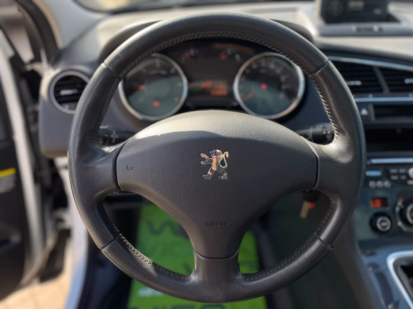 Peugeot 5008 фото 3