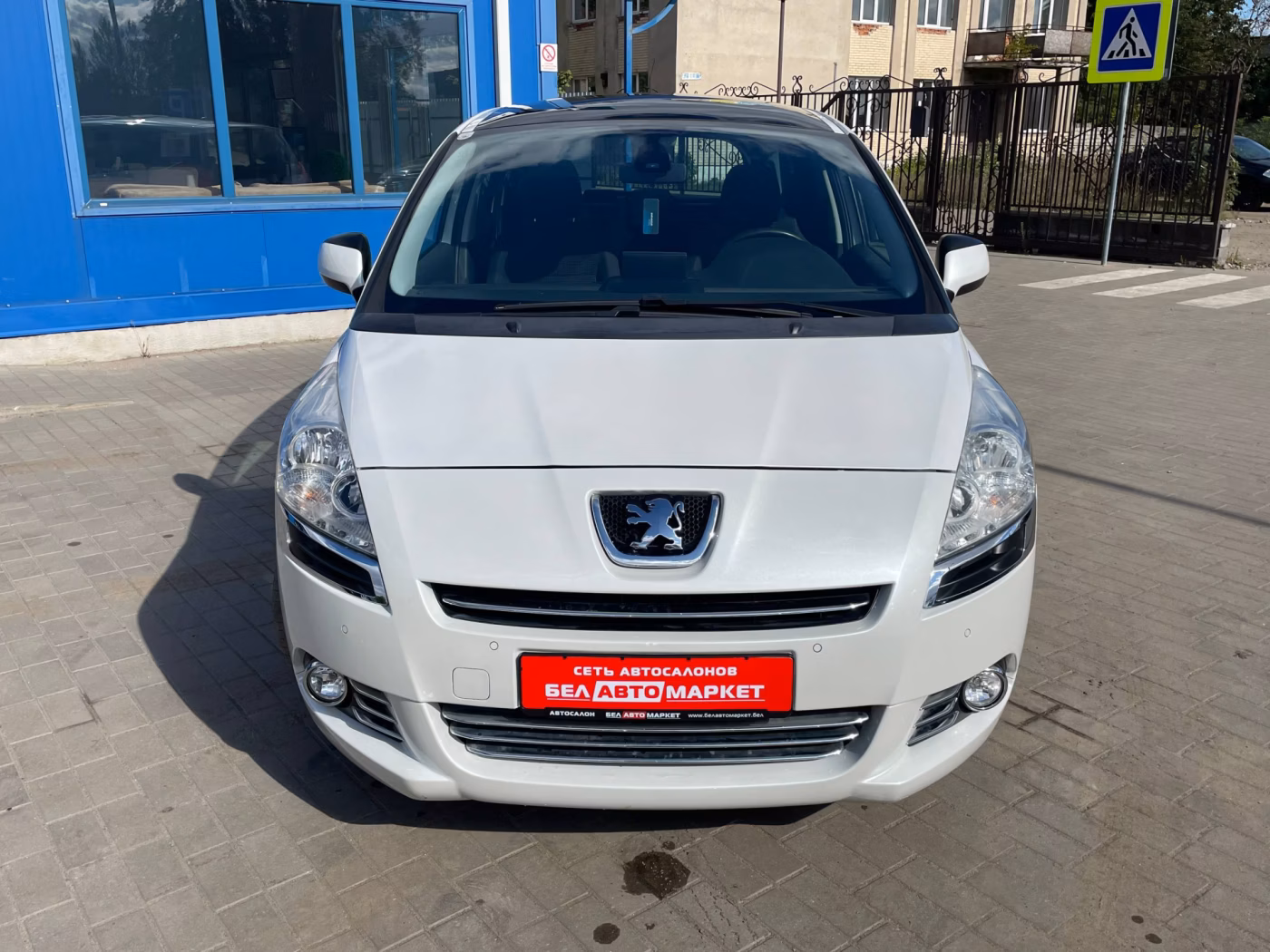 Peugeot 5008 фото 4