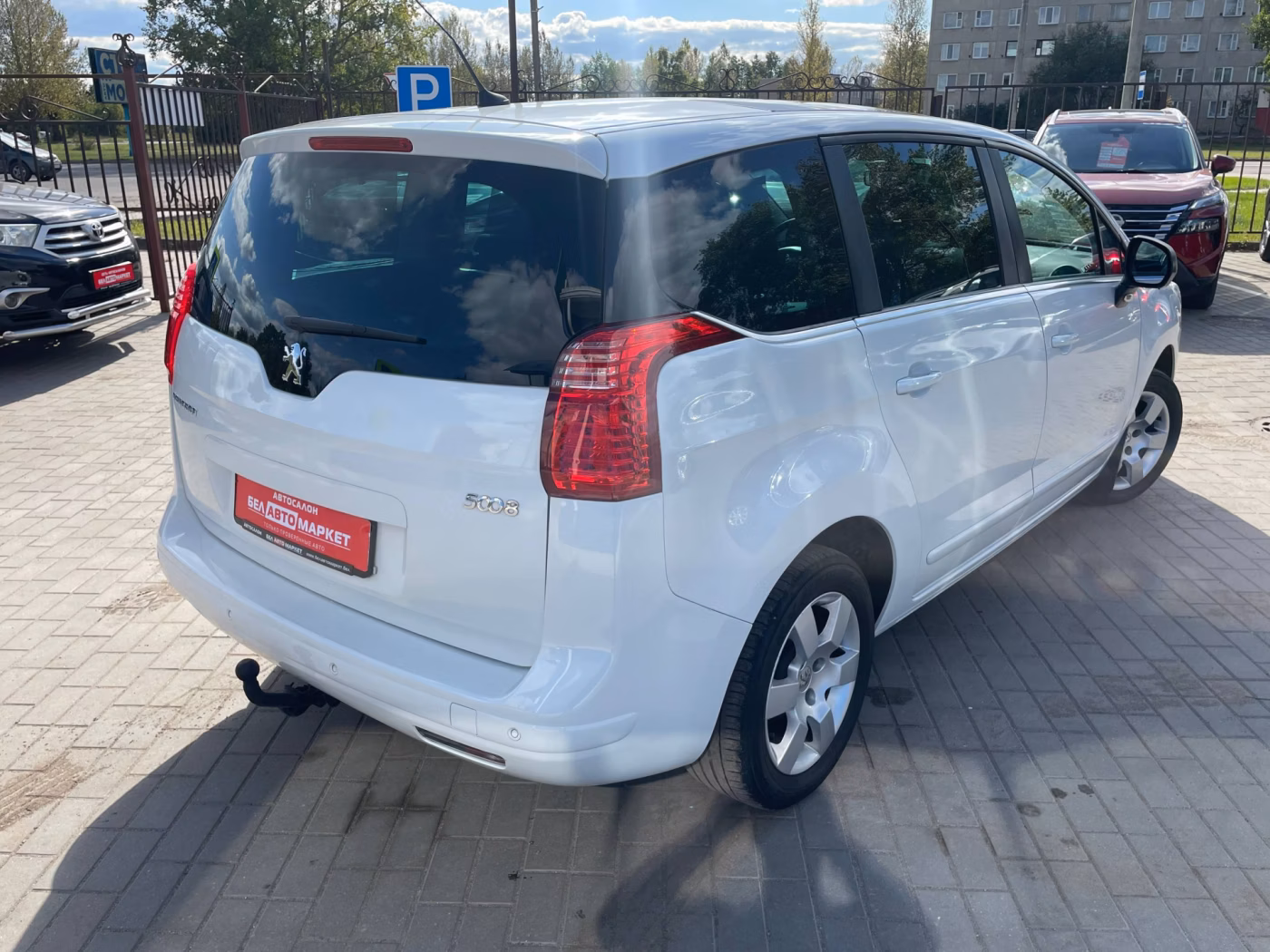 Peugeot 5008 фото 7