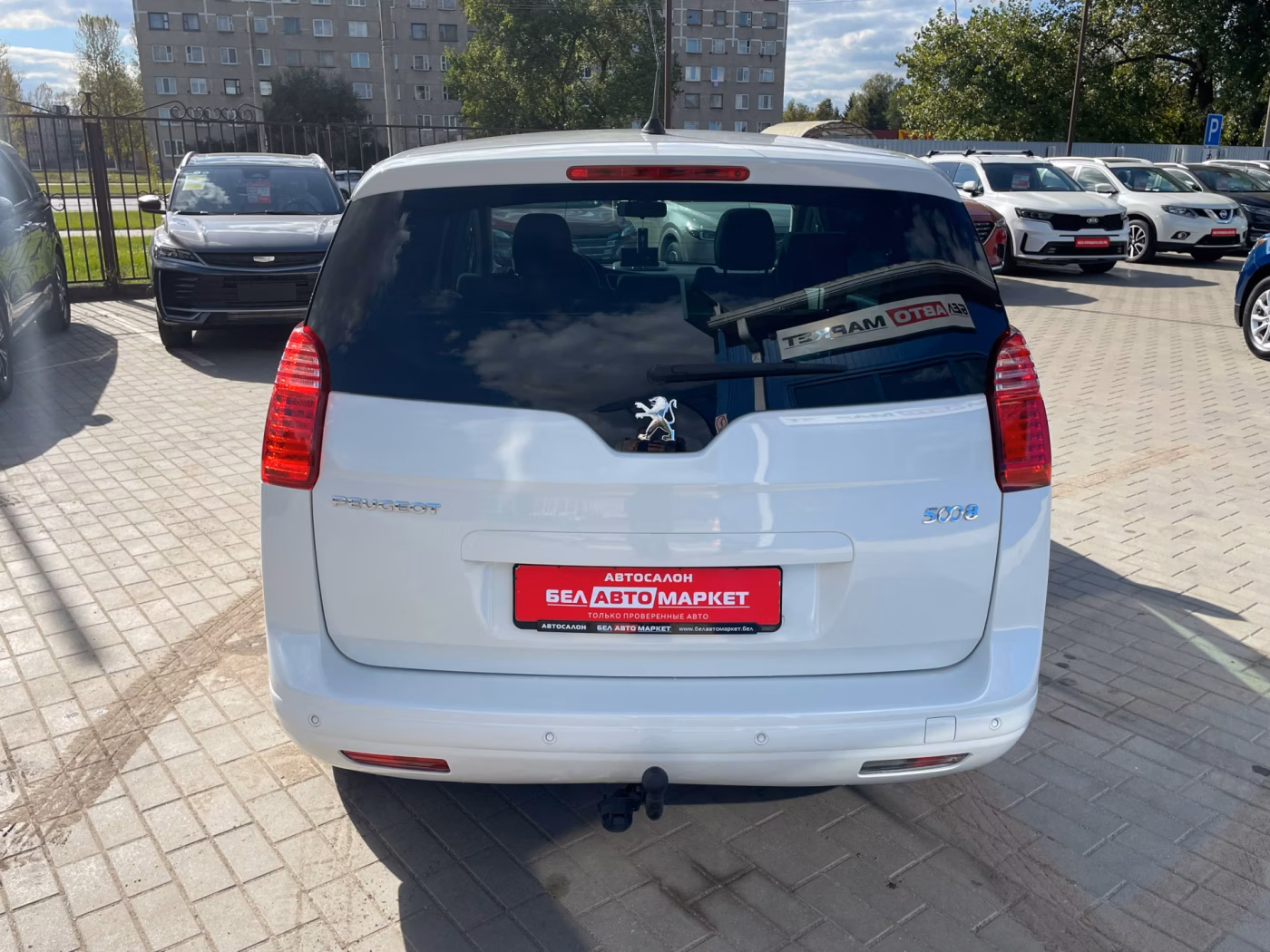 Peugeot 5008 фото 8