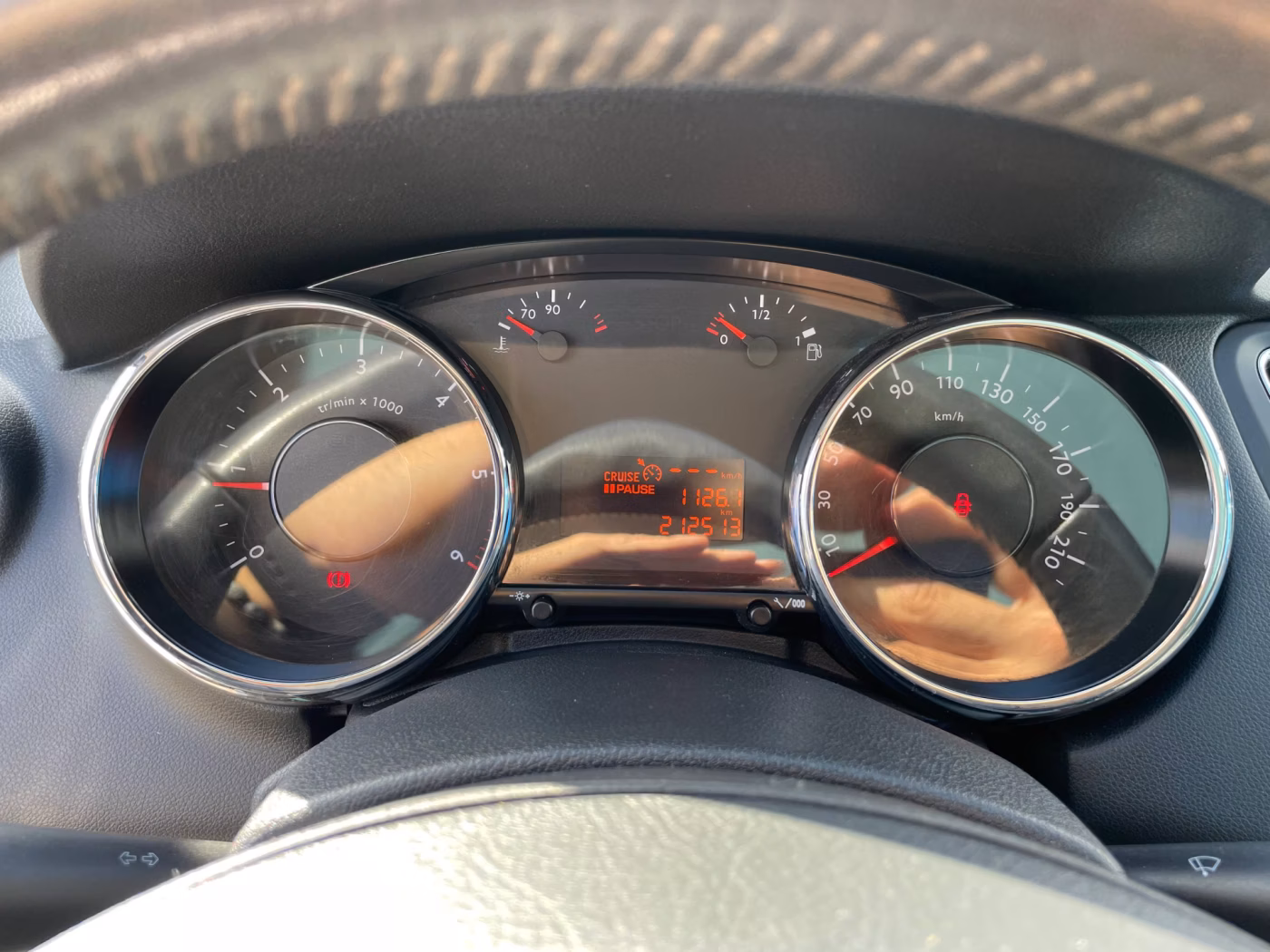 Peugeot 5008 фото 12