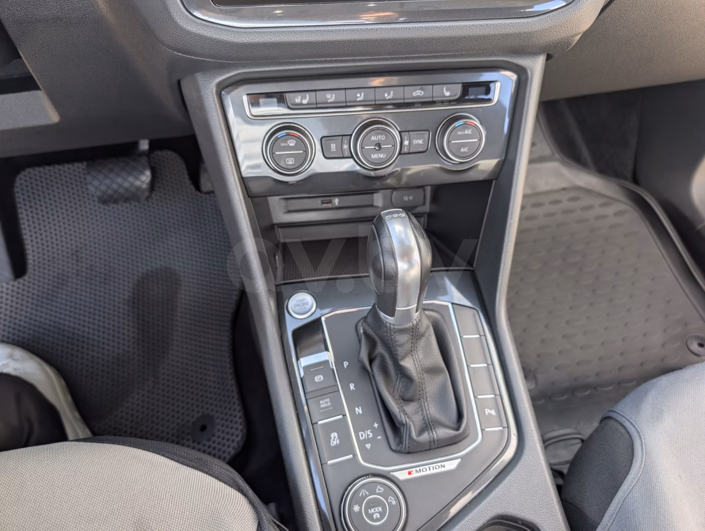 Volkswagen Tiguan фото 13