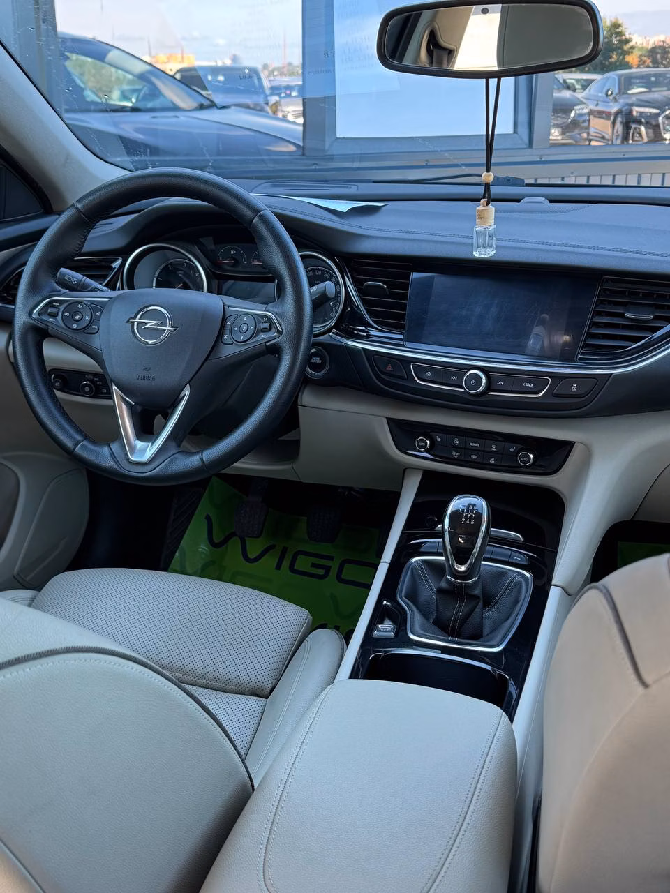 Opel Insignia фото 16