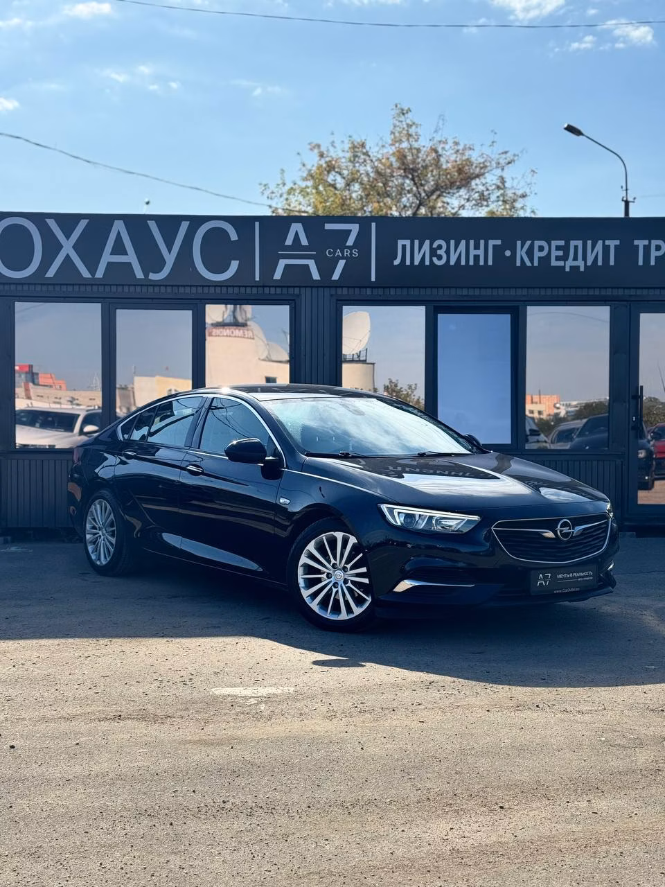 Opel Insignia фото 2