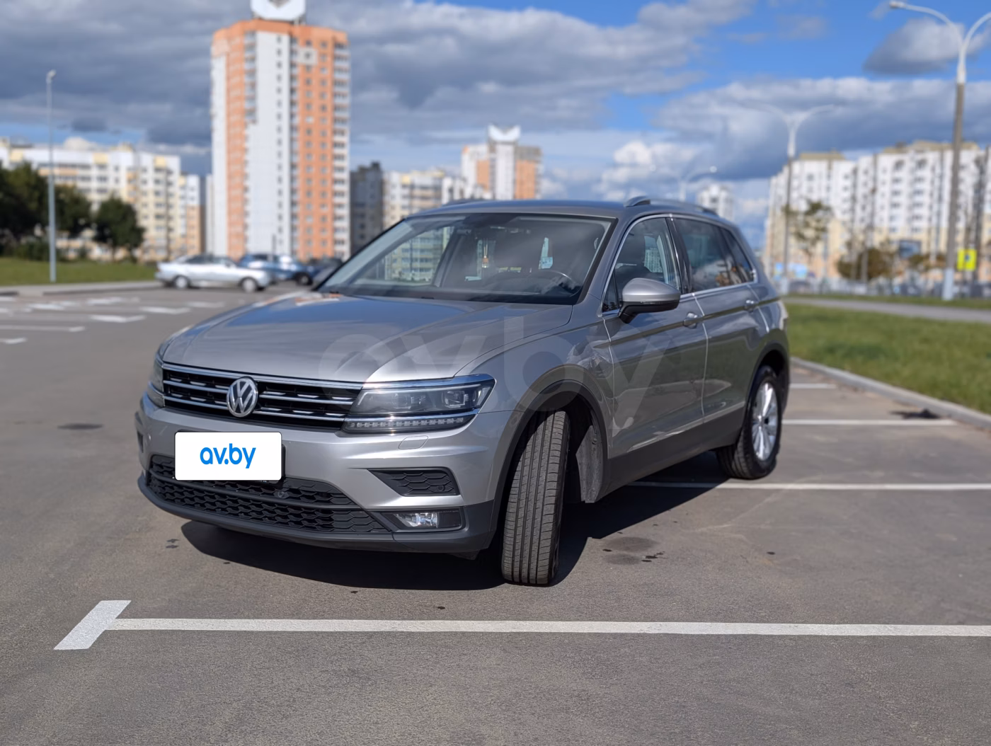 Volkswagen Tiguan фото 2