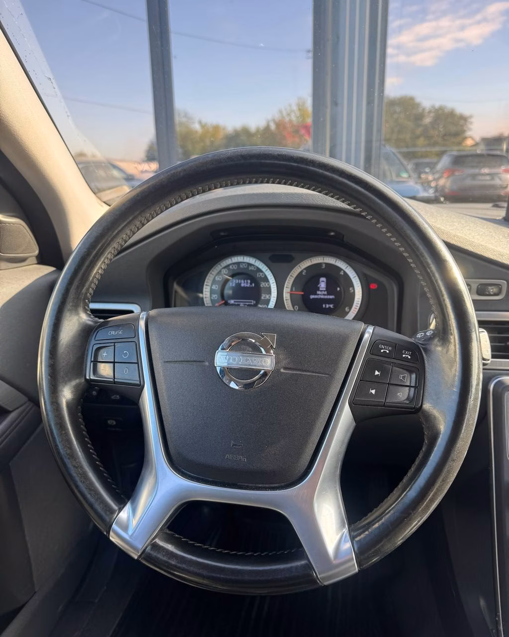 Volvo V70 фото 17