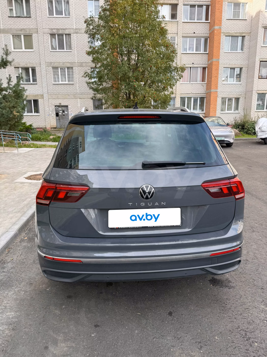Volkswagen Tiguan фото 2