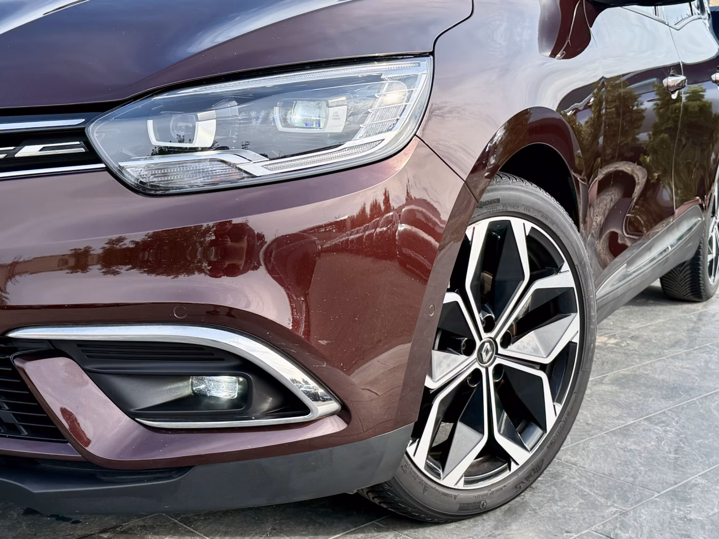 Renault Grand Scenic фото 9
