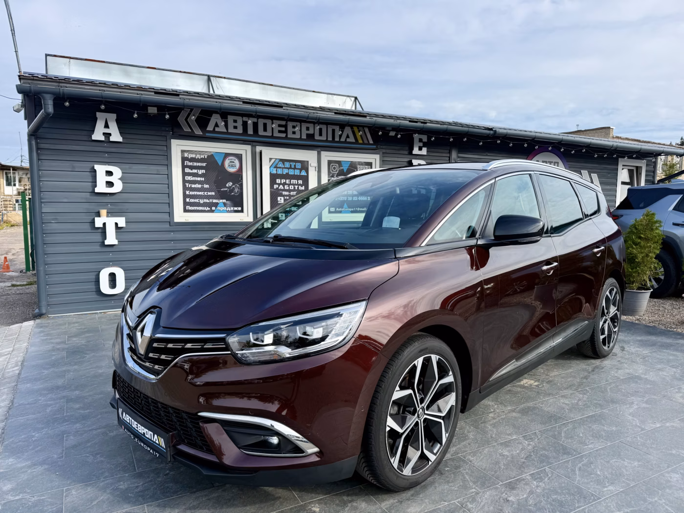 Renault Grand Scenic фото 2