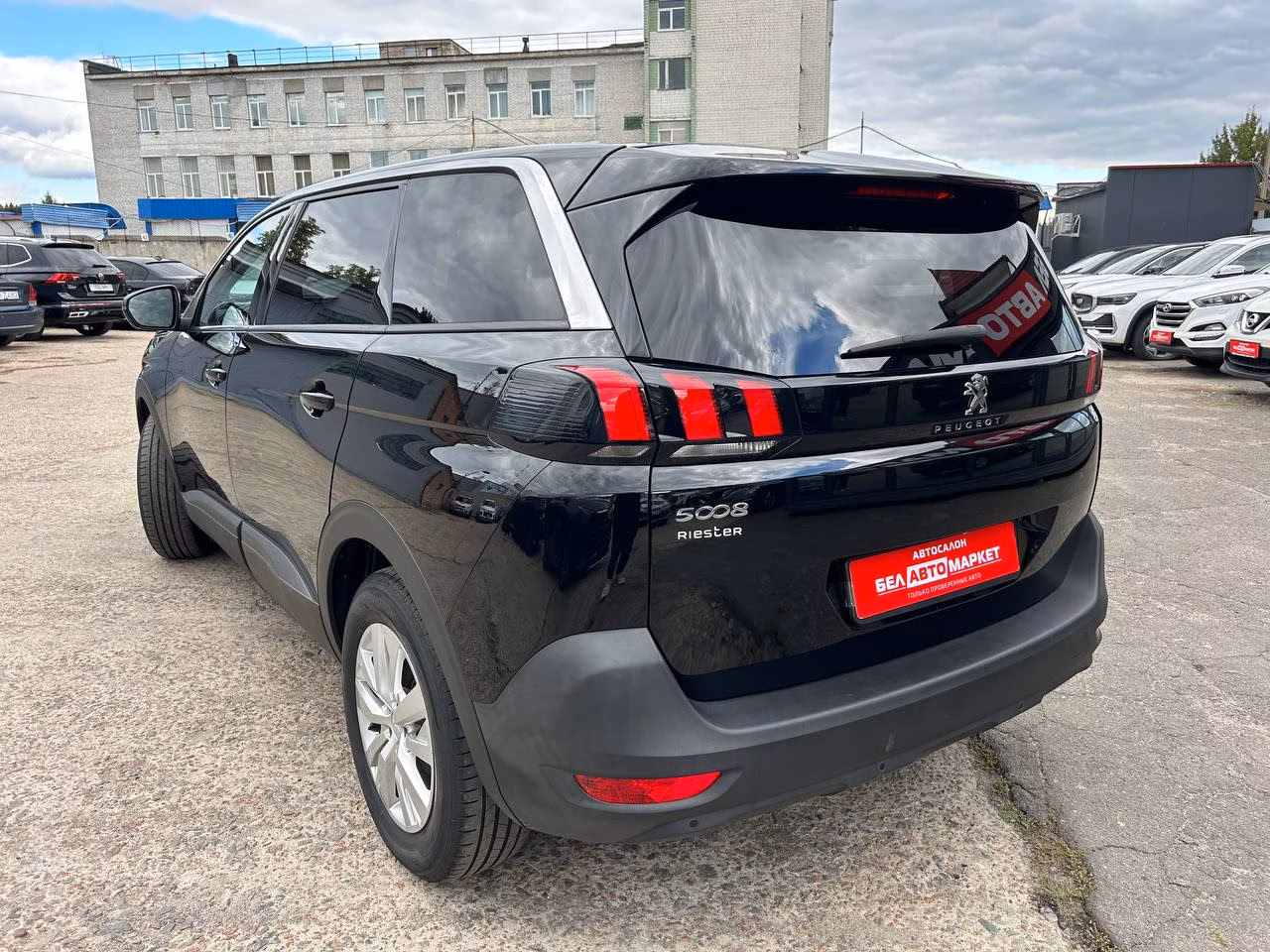 Peugeot 5008 фото 7