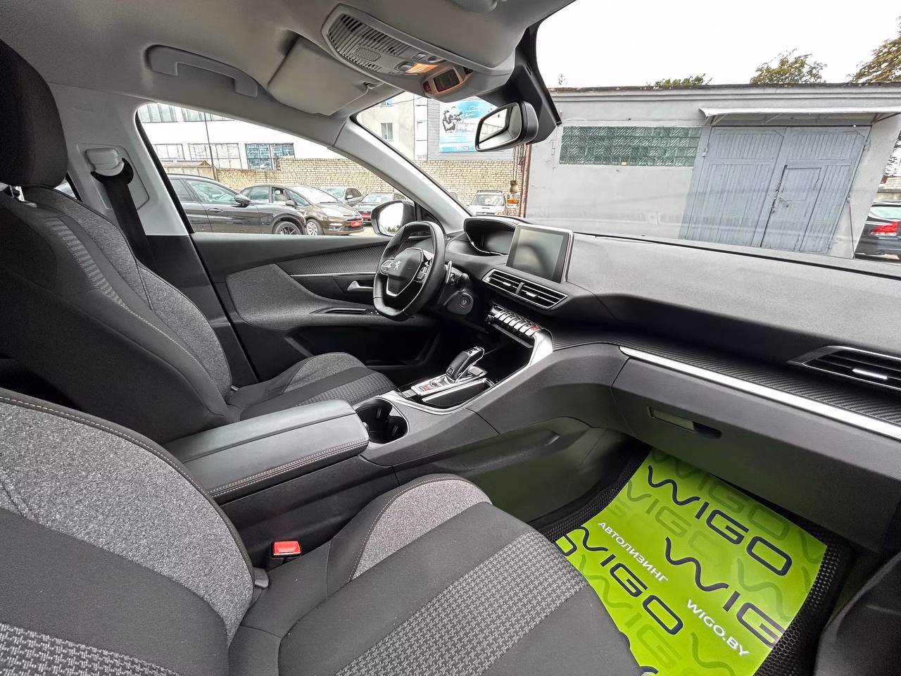 Peugeot 5008 фото 15