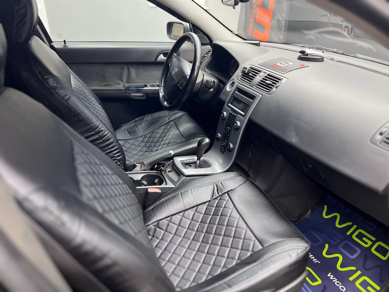 Volvo S40 фото 9