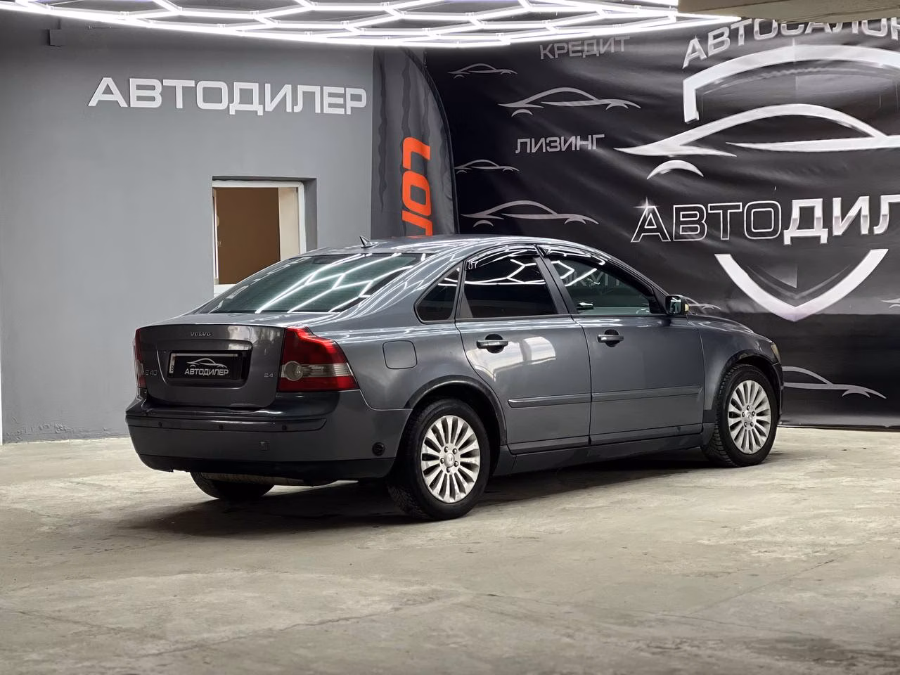 Volvo S40 фото 4