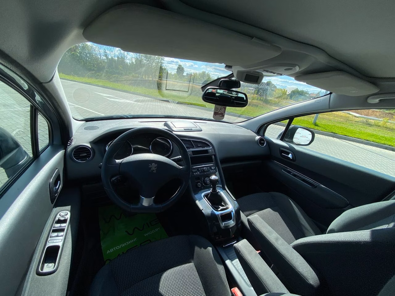 Peugeot 5008 фото 16