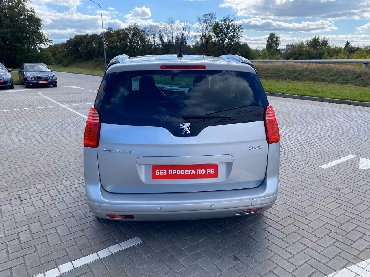 Peugeot 5008 фото 6