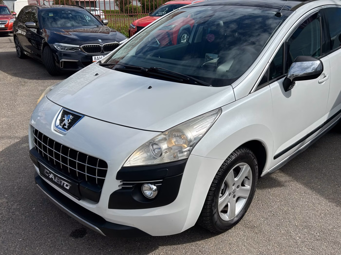 Peugeot 3008 фото 2