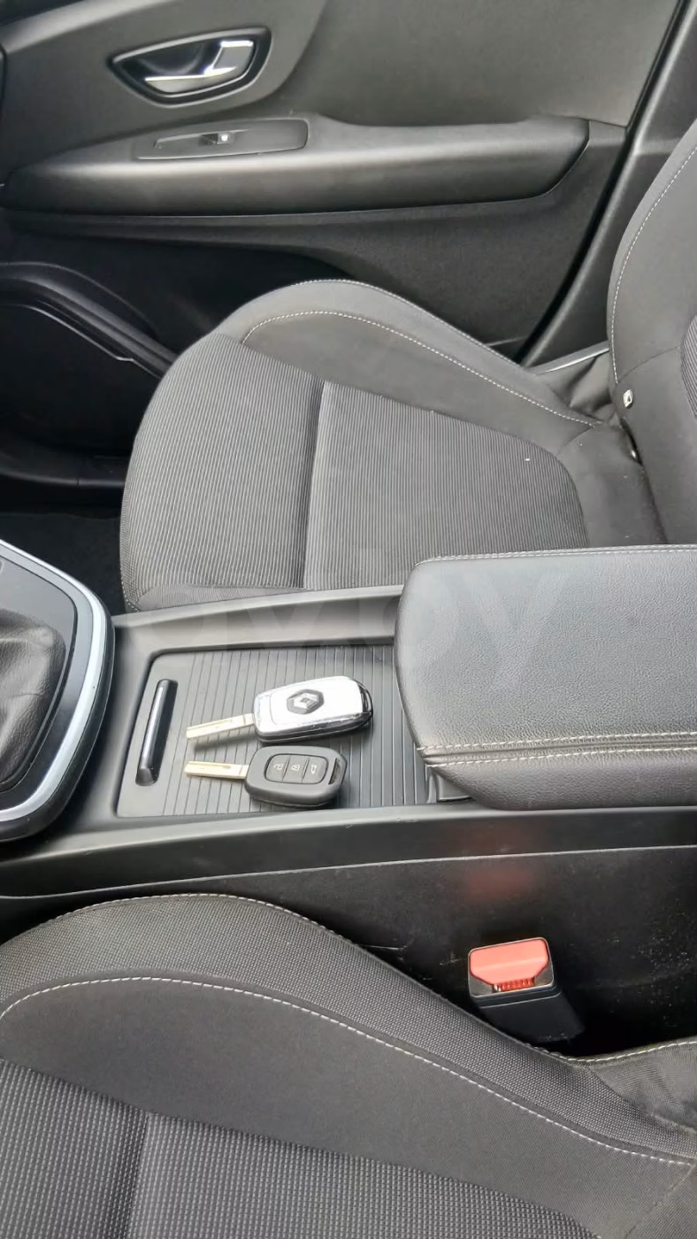 Renault Grand Scenic фото 14