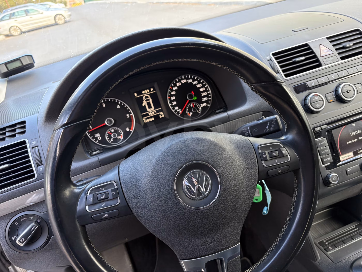 Volkswagen Touran фото 12