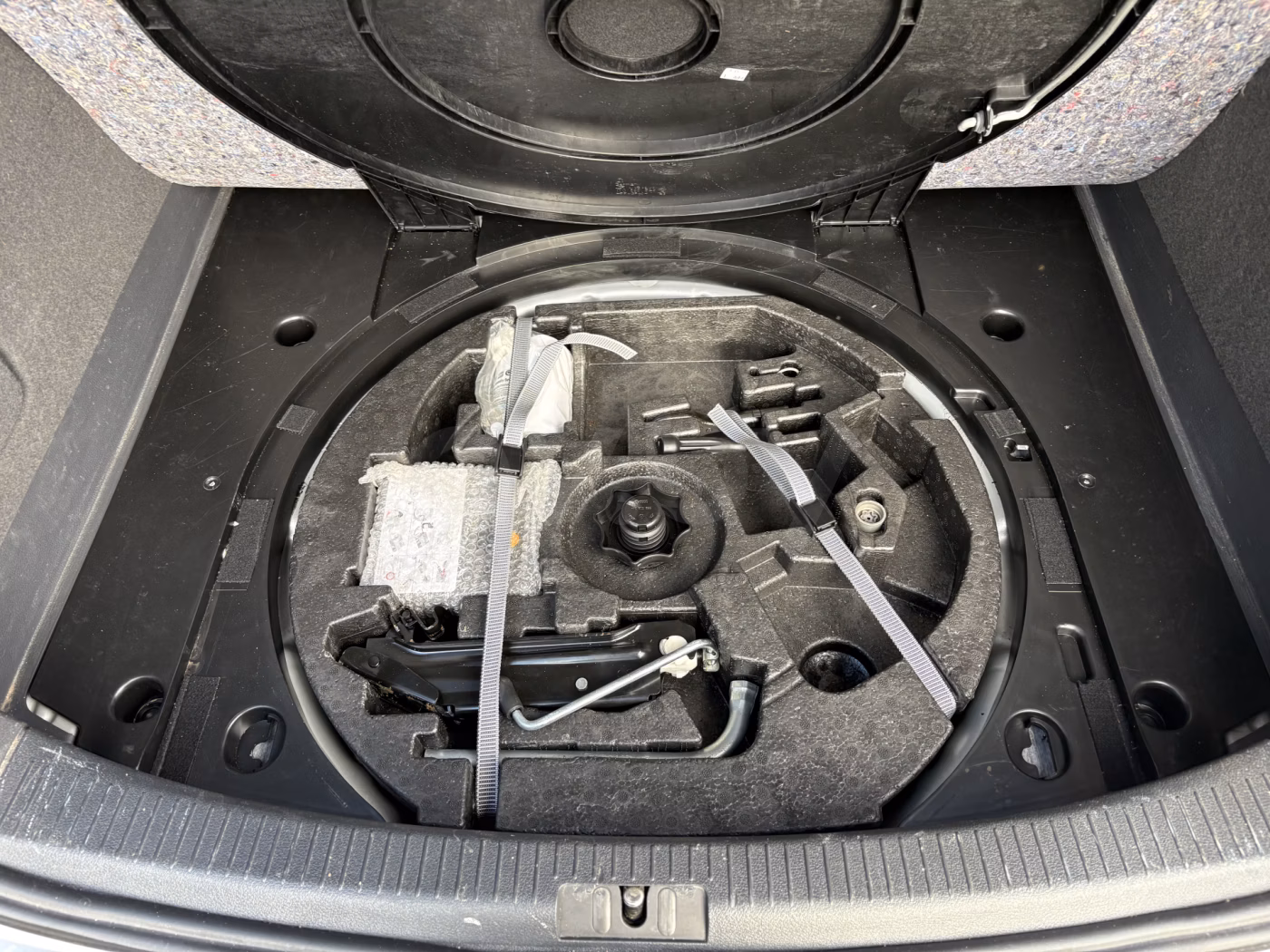 Volkswagen Touran фото 23