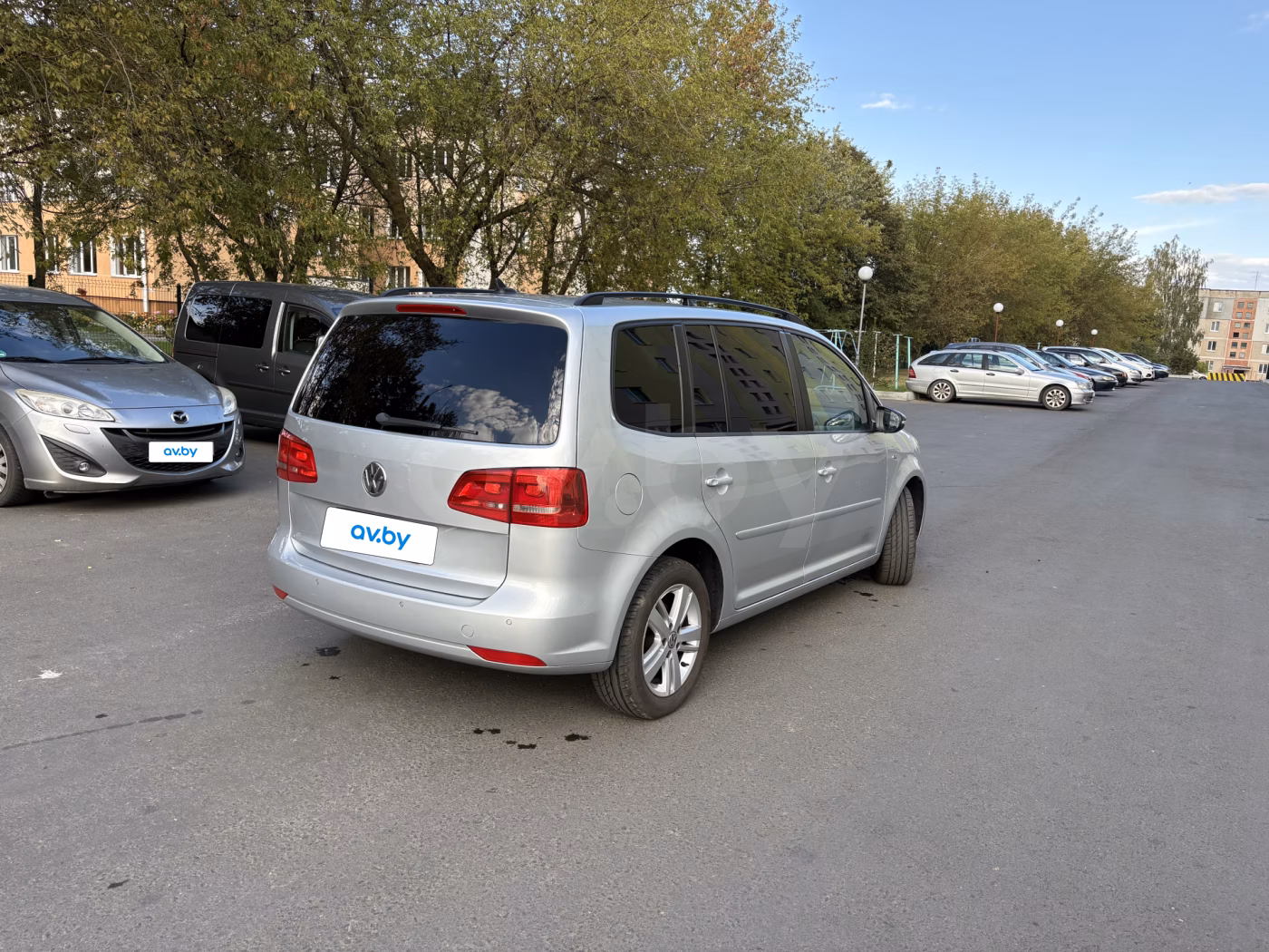Volkswagen Touran фото 6