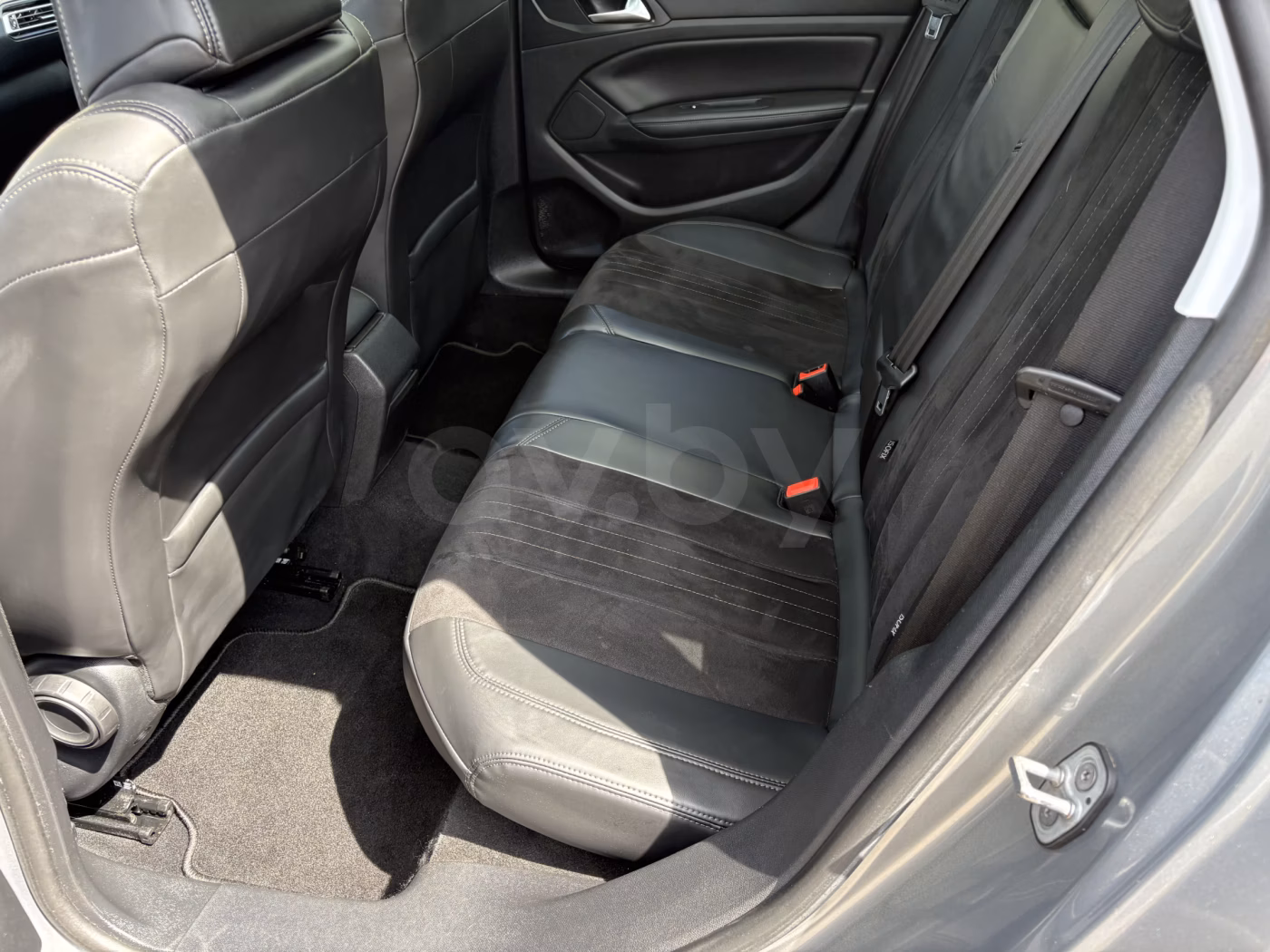 Peugeot 308 фото 12