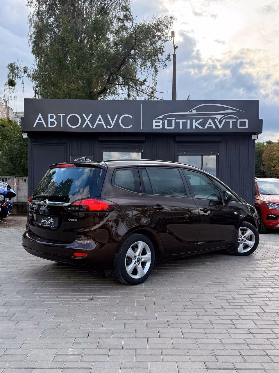 Opel Zafira фото 5