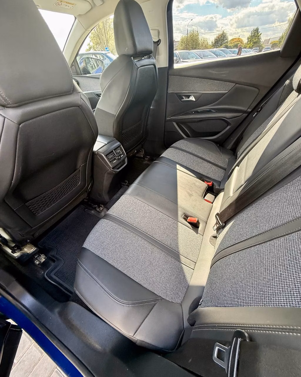 Peugeot 3008 фото 11