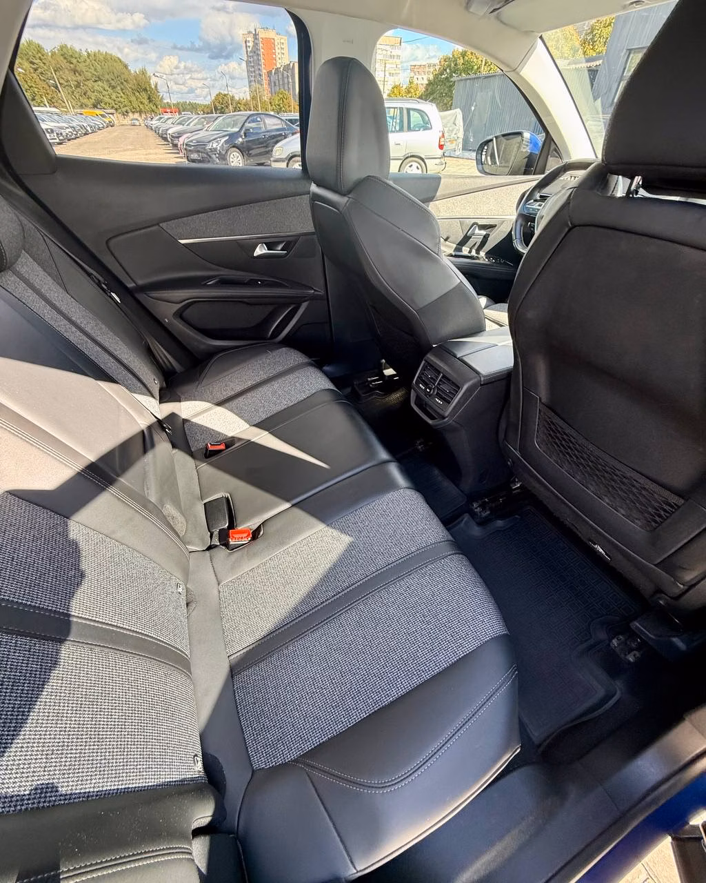 Peugeot 3008 фото 13