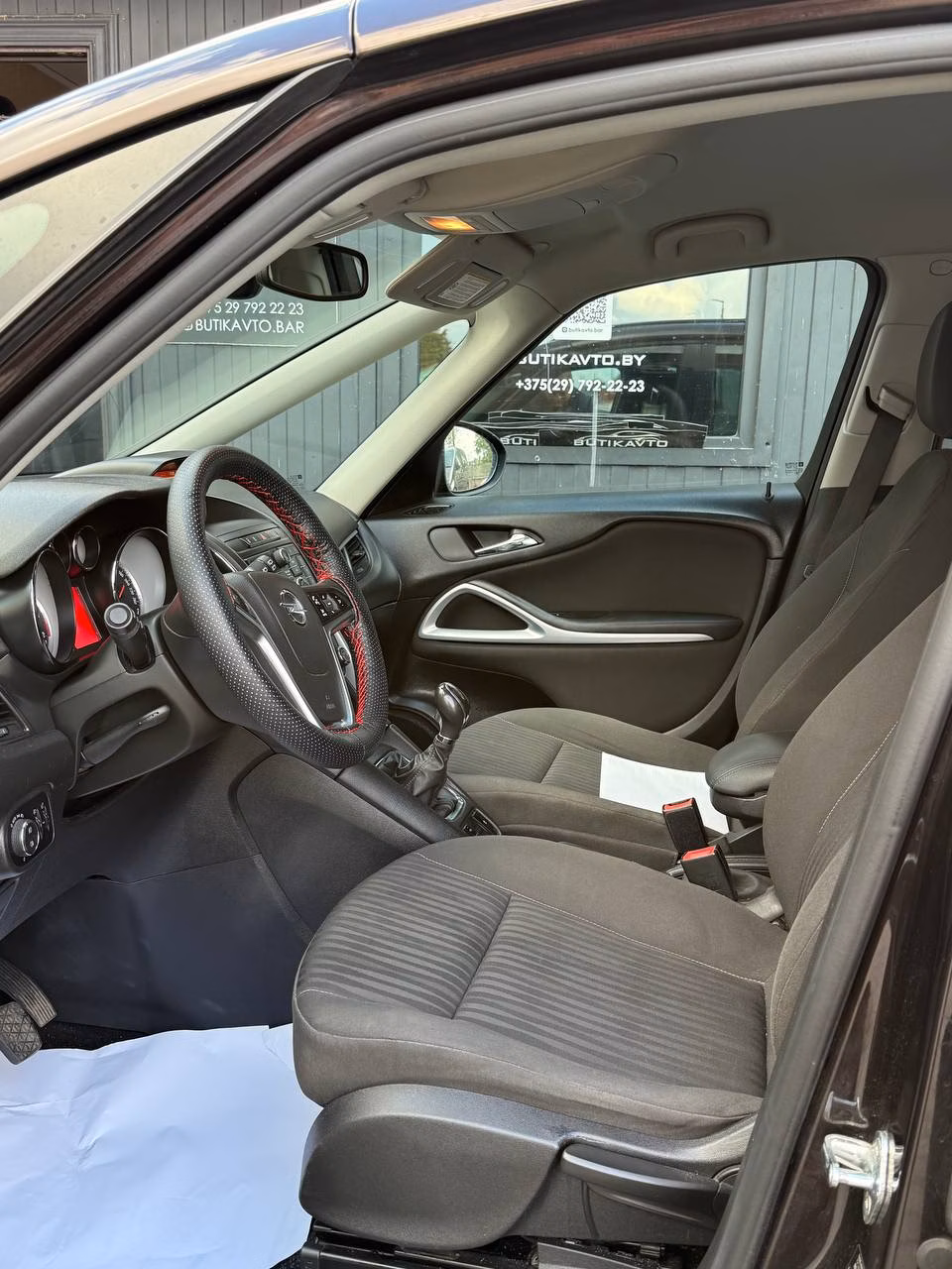Opel Zafira фото 9