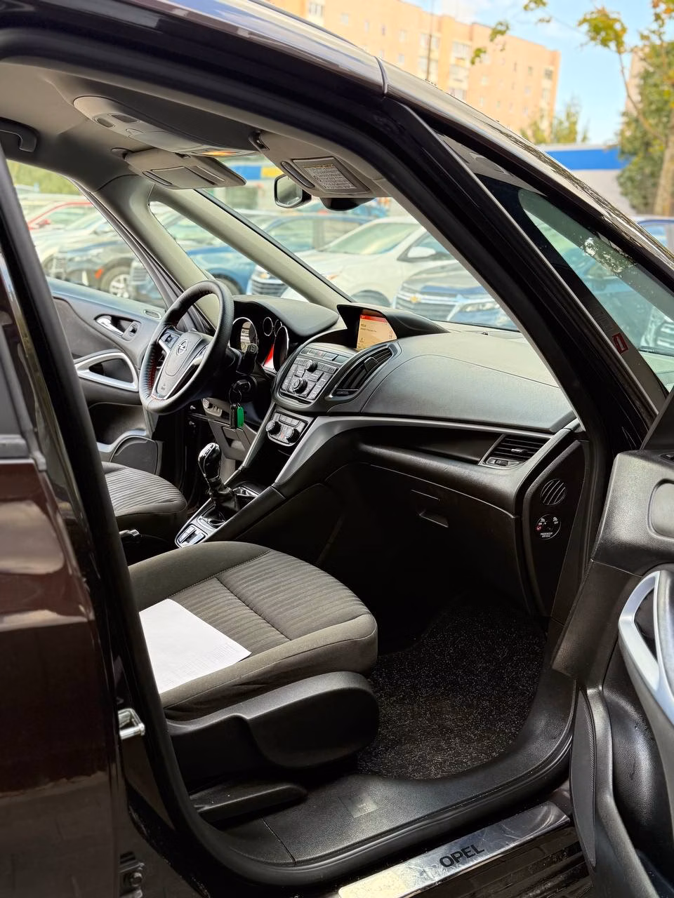 Opel Zafira фото 11