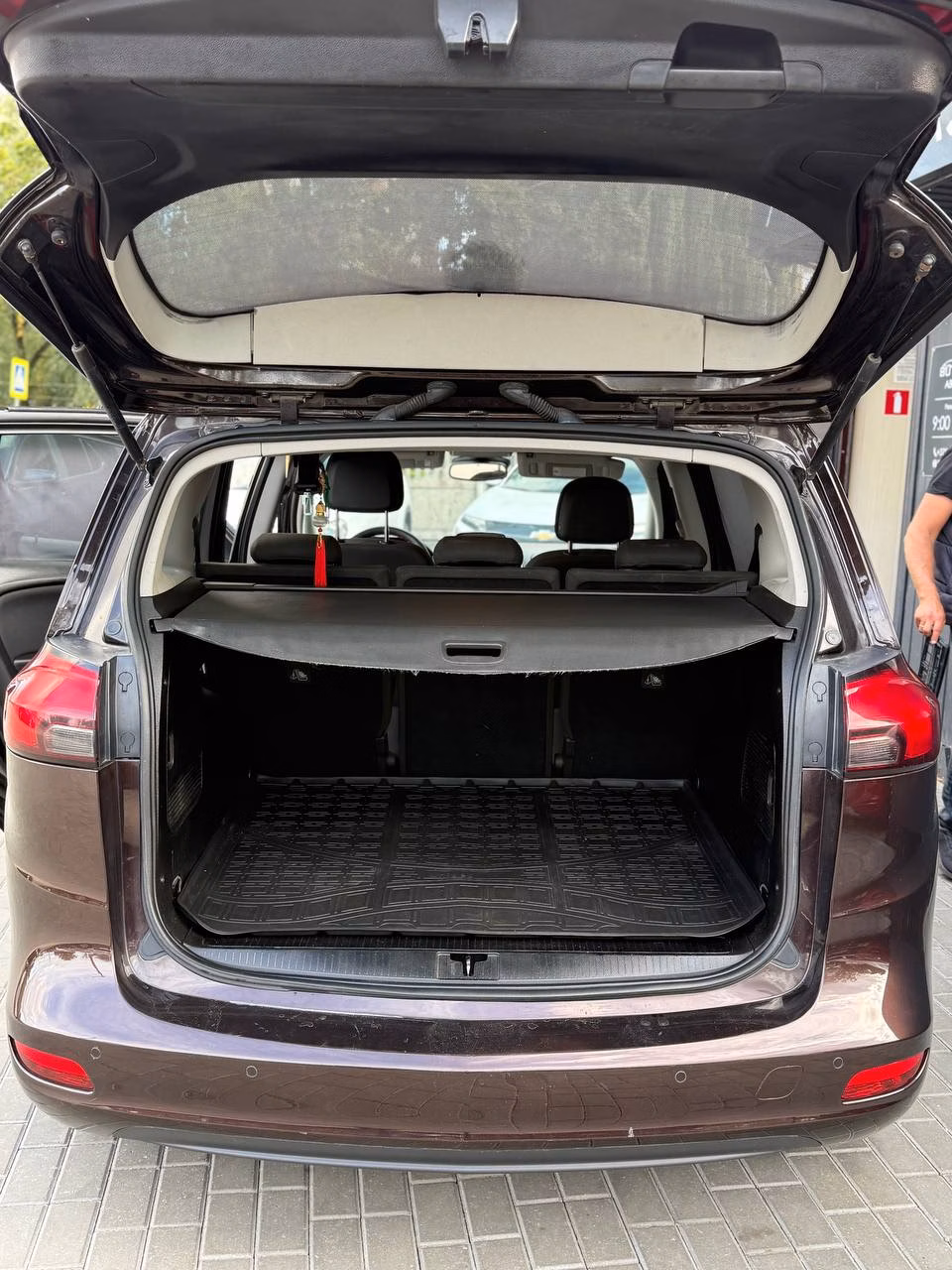 Opel Zafira фото 16