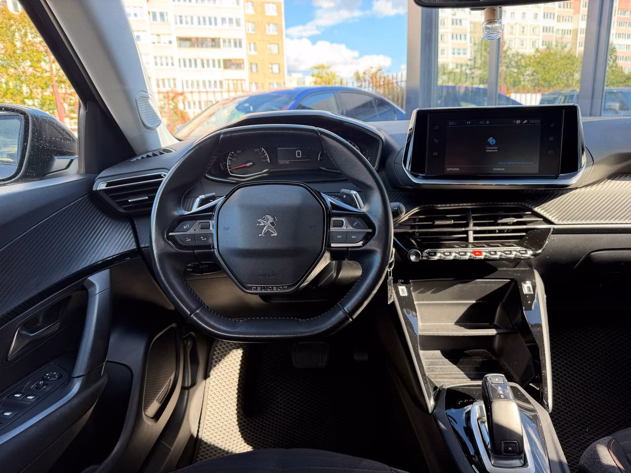 Peugeot 2008 фото 15
