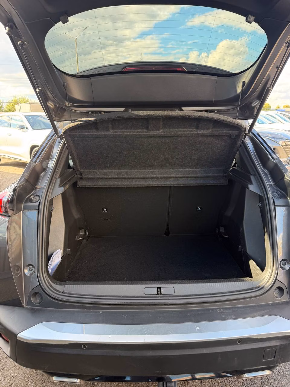 Peugeot 2008 фото 9