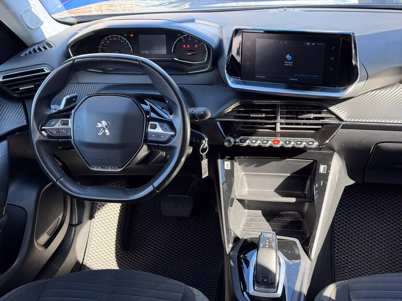 Peugeot 2008 фото 14
