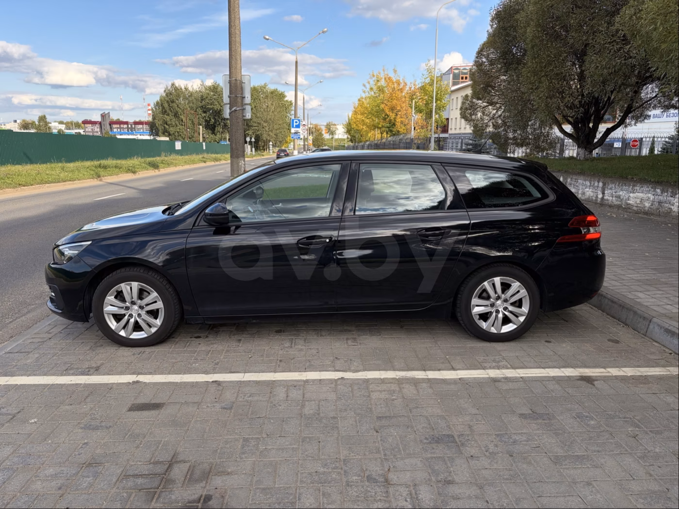 Peugeot 308 фото 3