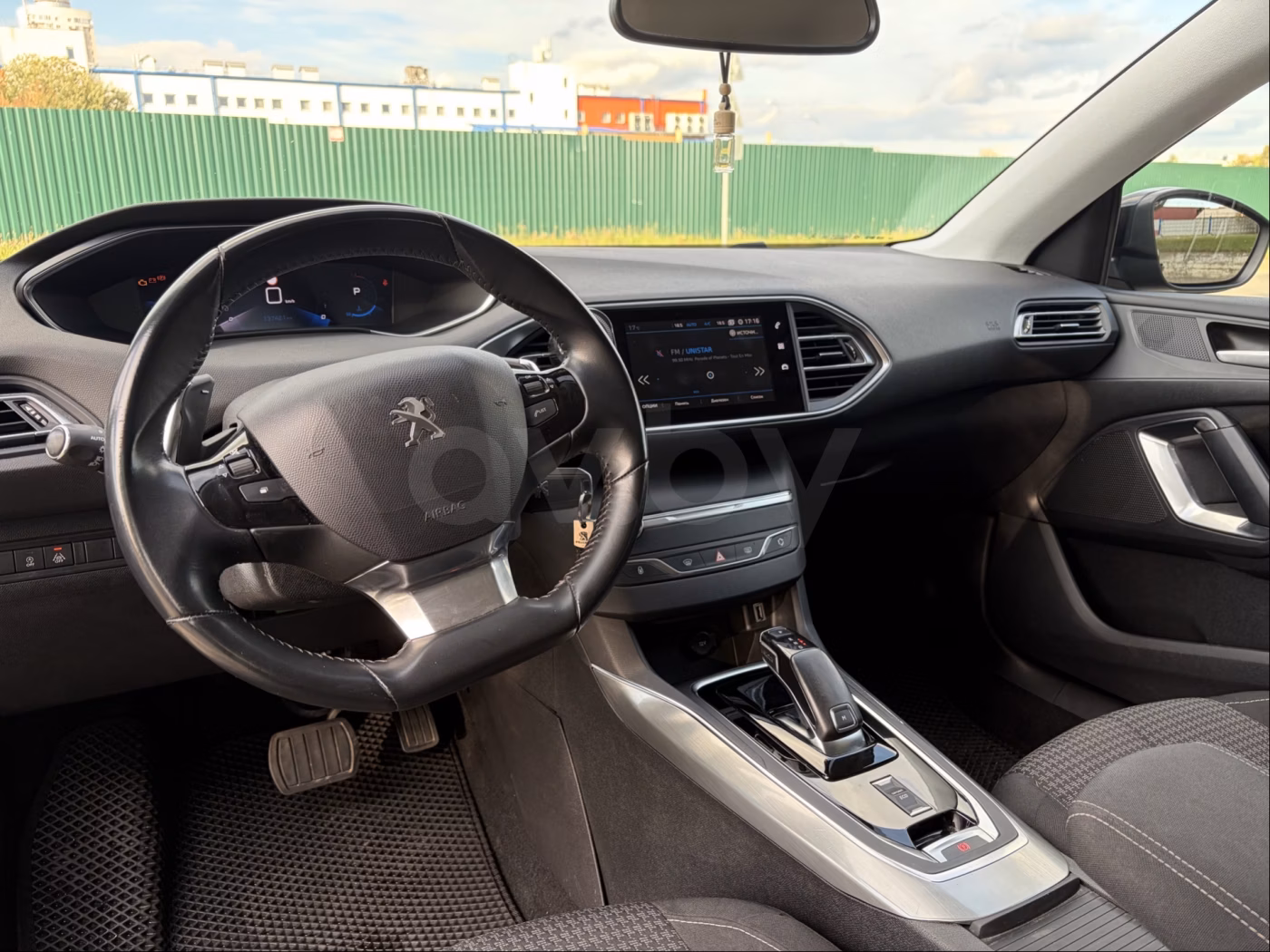 Peugeot 308 фото 14