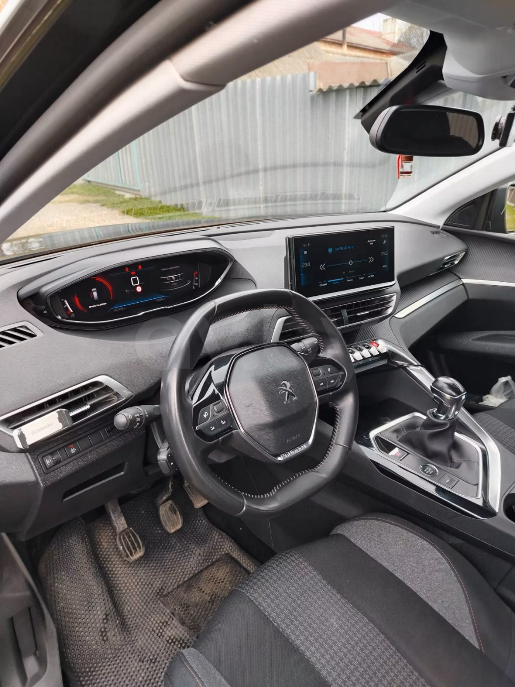 Peugeot 5008 фото 11