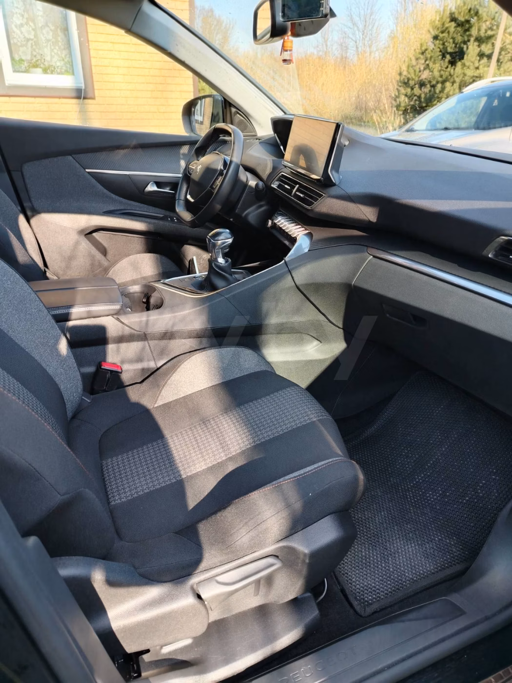 Peugeot 5008 фото 12