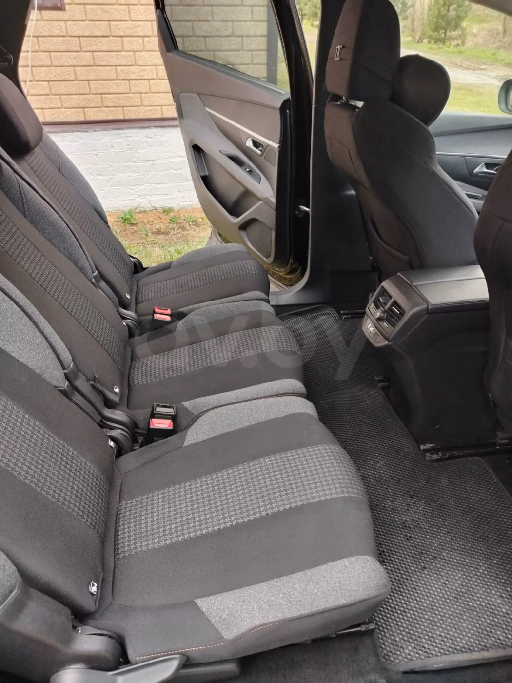 Peugeot 5008 фото 13