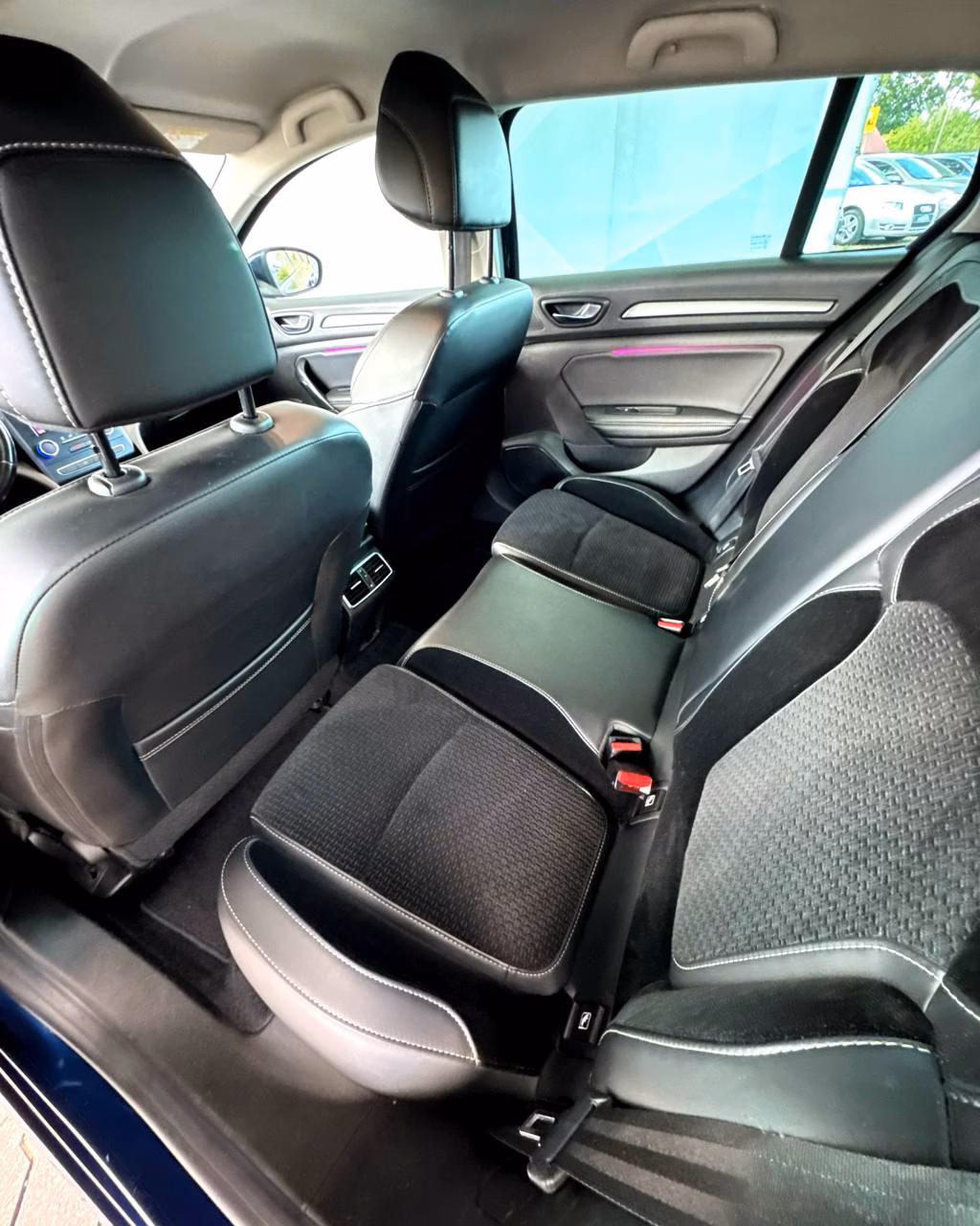 Renault Megane фото 11
