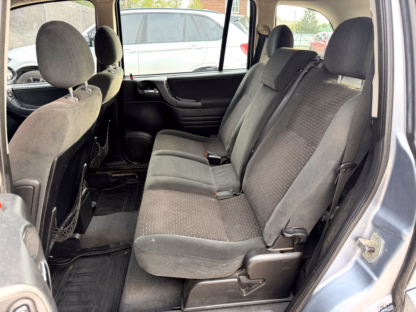 Opel Zafira фото 10