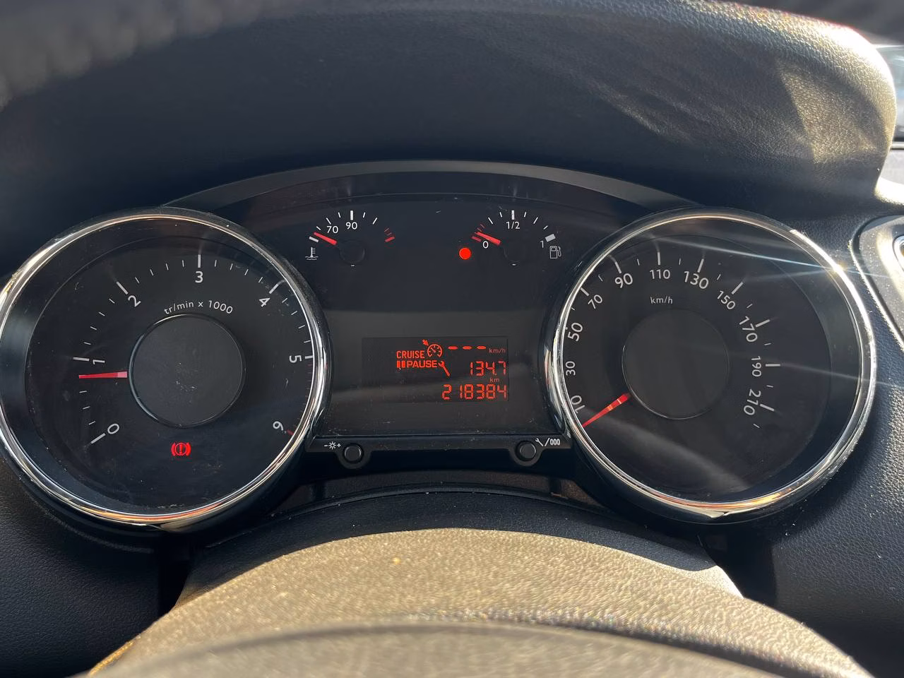 Peugeot 5008 фото 15