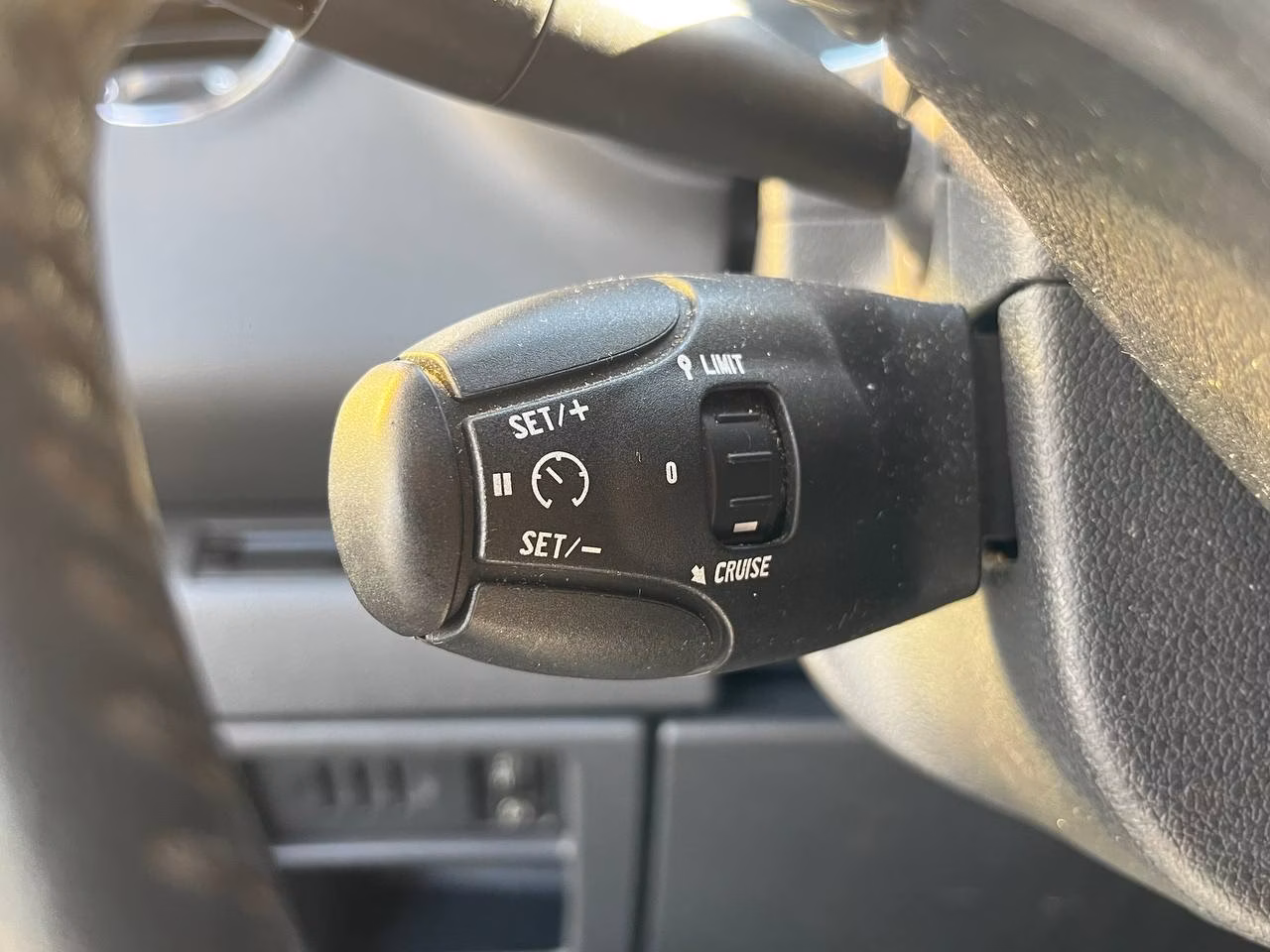 Peugeot 5008 фото 12