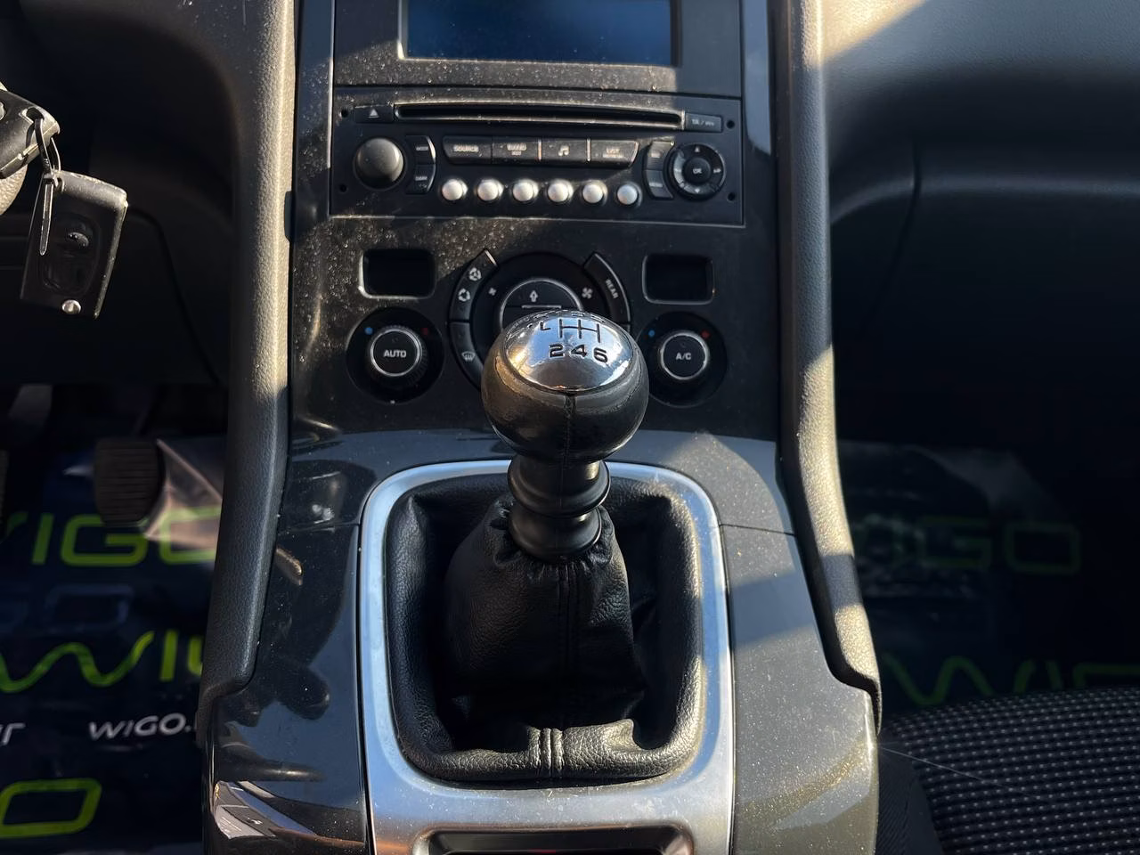 Peugeot 5008 фото 13