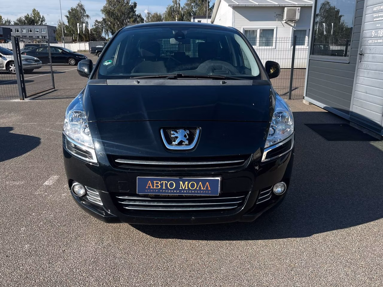 Peugeot 5008 фото 8