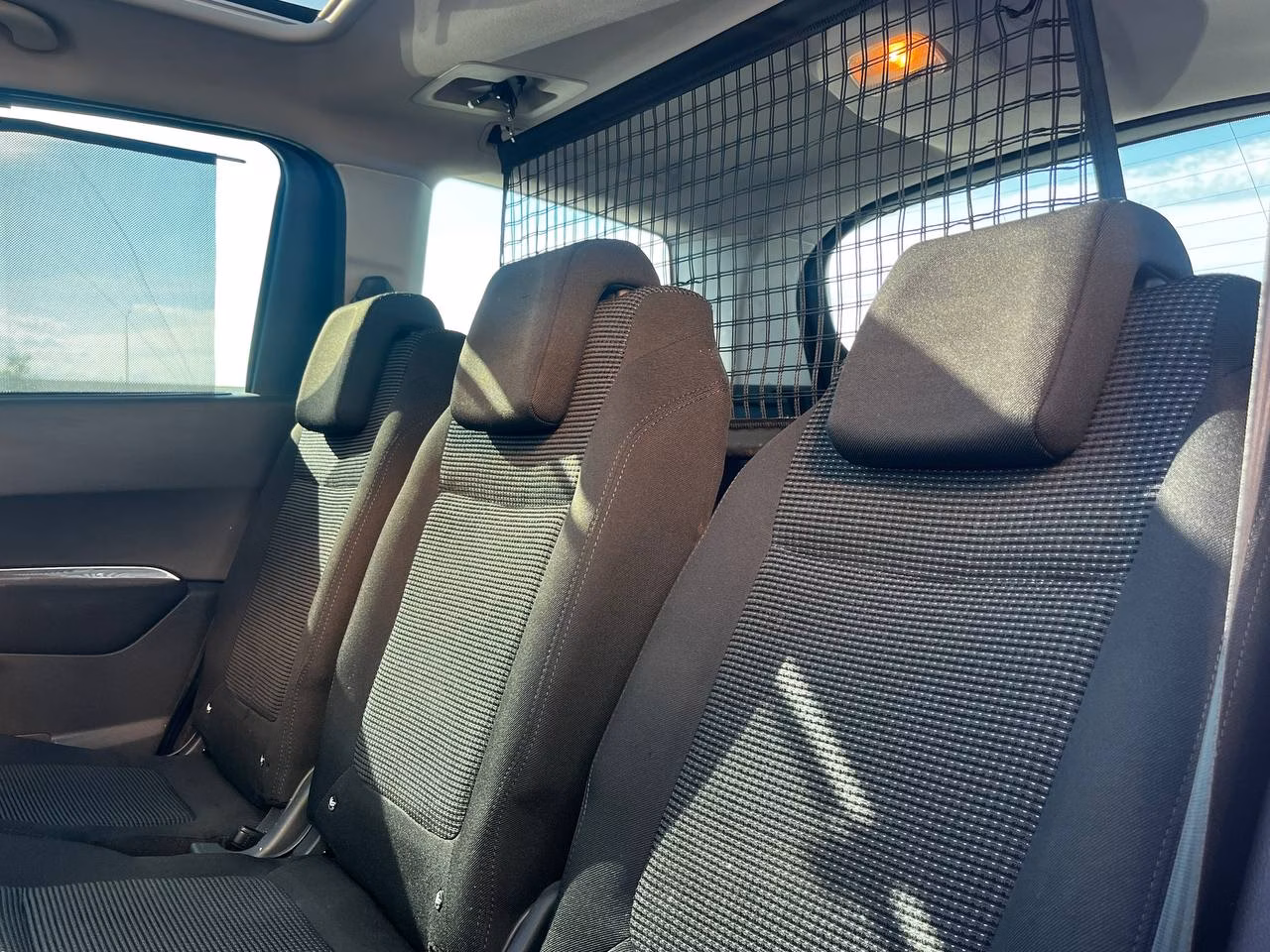 Peugeot 5008 фото 20