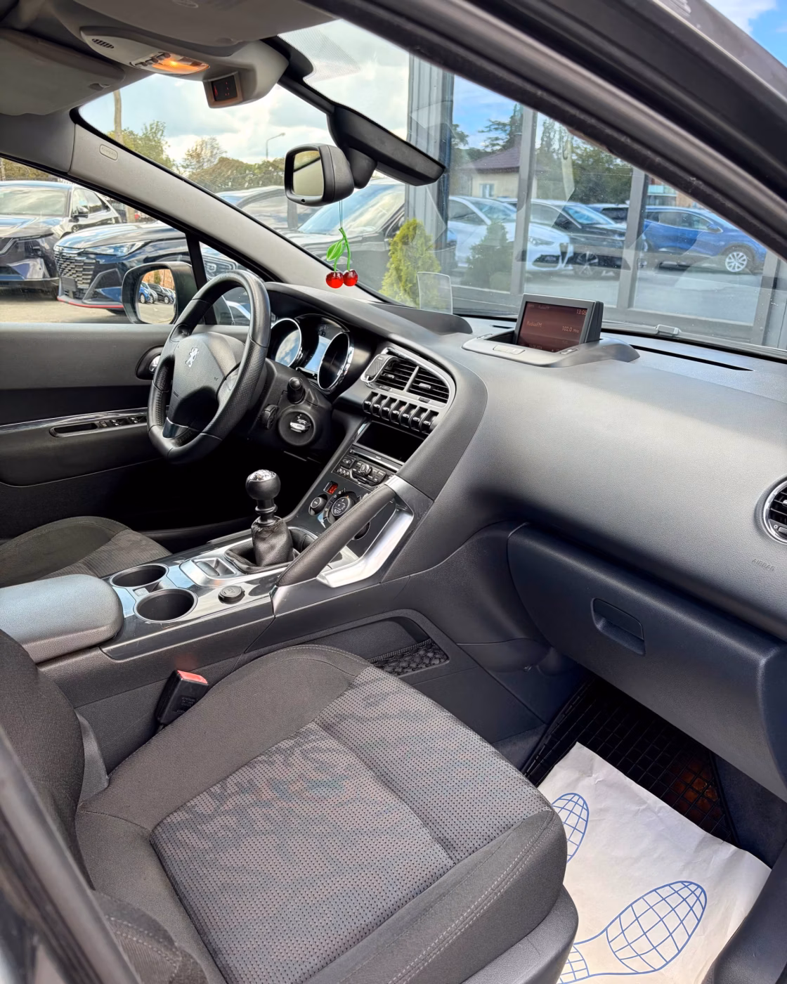 Peugeot 3008 фото 11