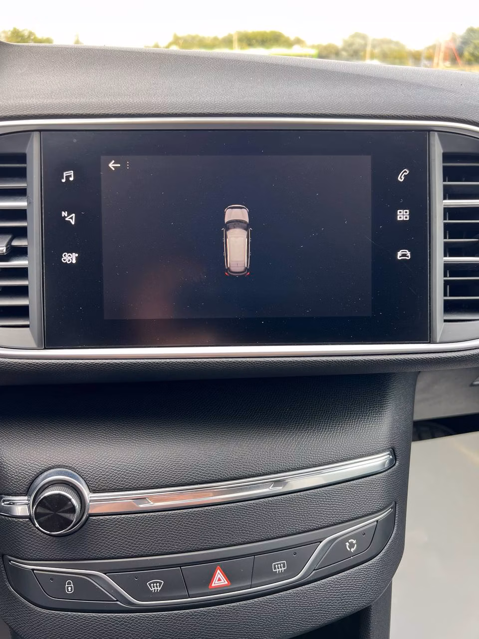 Peugeot 308 фото 9