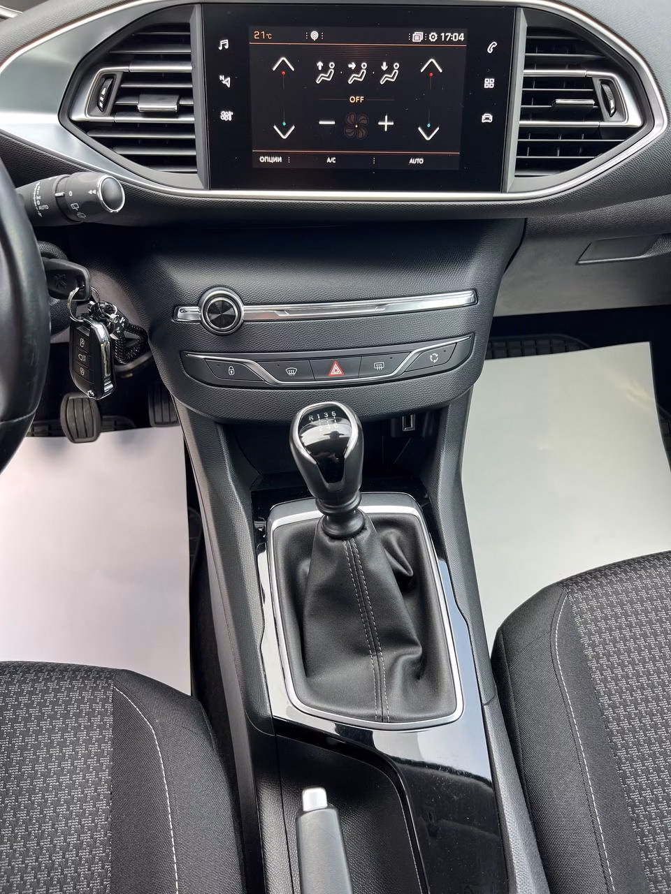 Peugeot 308 фото 10