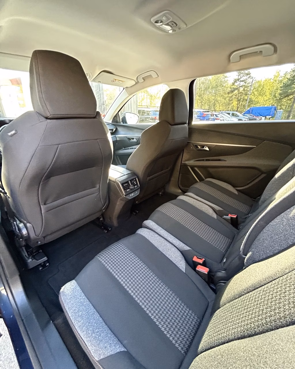 Peugeot 5008 фото 7